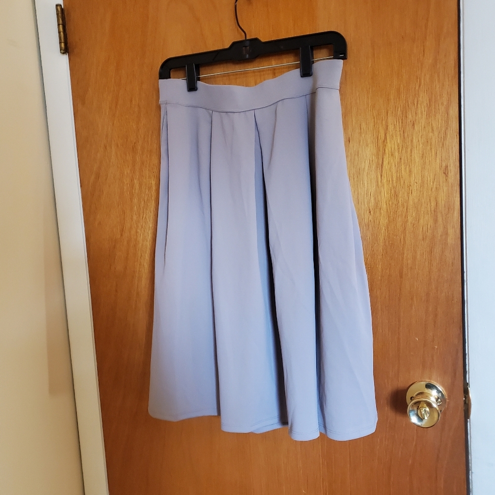 Halara gray pleated skirt size Medium in gray
